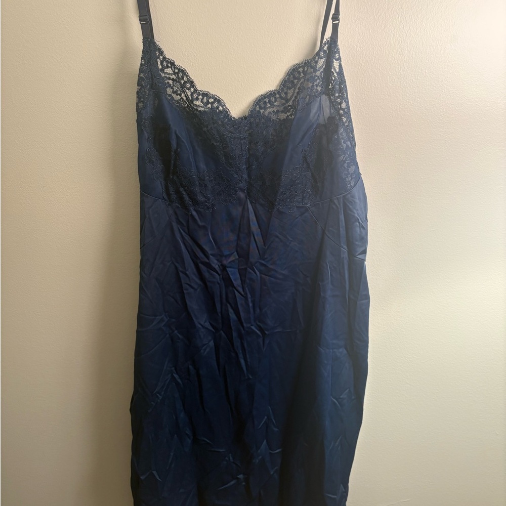 Vassarette Blue Lace Chemise Silky Sleepwear Size 40A